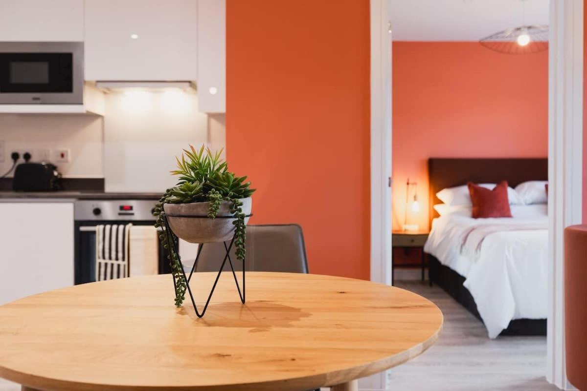 Stayzeni, Hardwick House Derby 2 Bed Apartment Dış mekan fotoğraf
